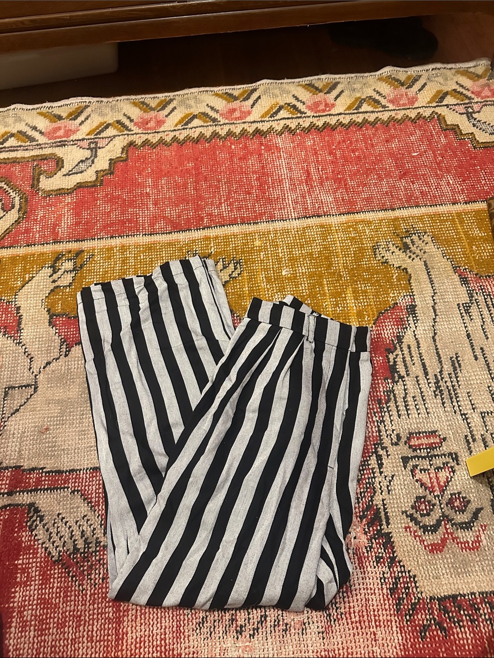 Mara Hoffman Black and White Vertical Stripe Wide-Leg trousers with pleats on - Picture 3 of 3